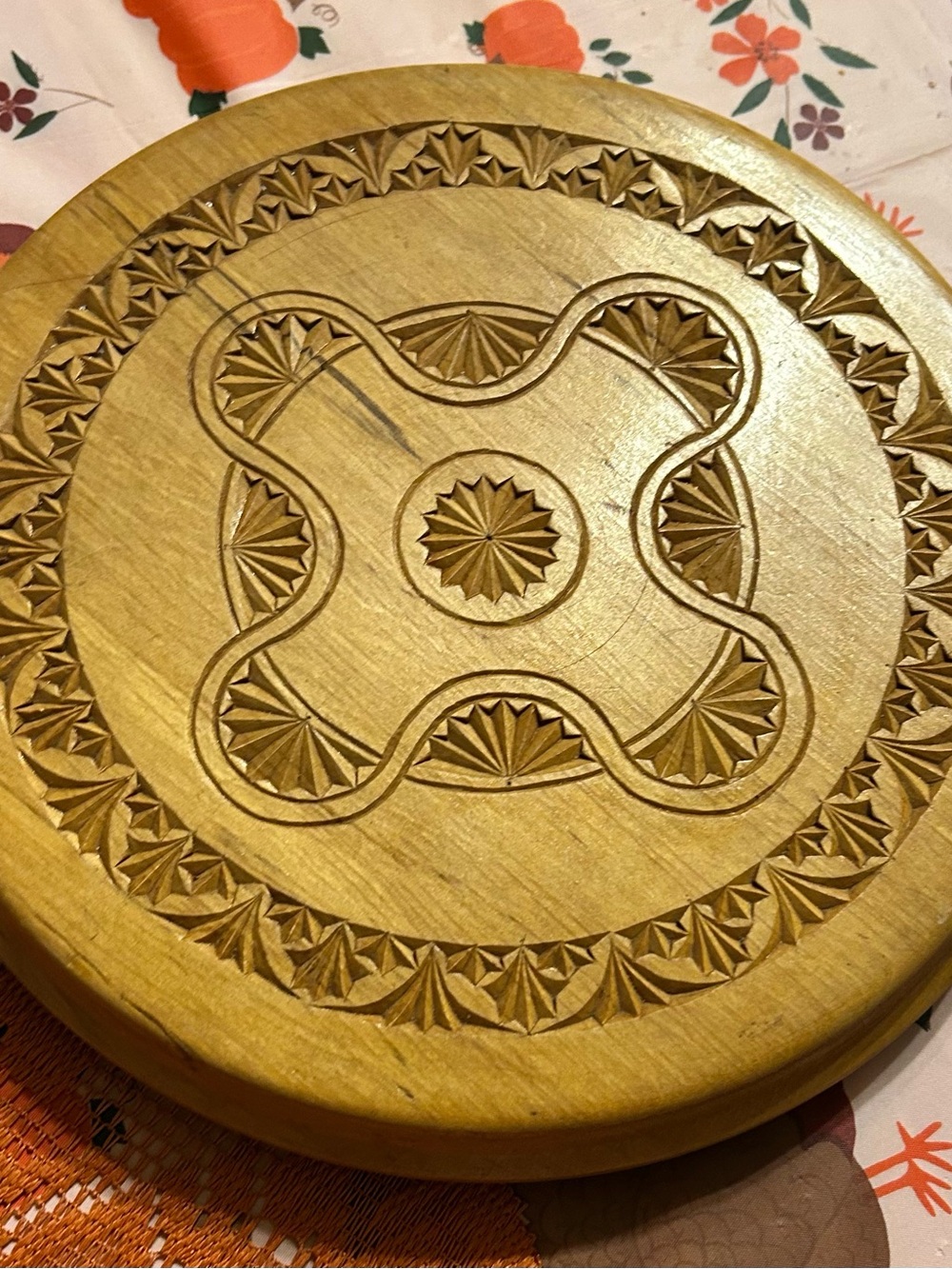 Wooden trivet with intricate design #coaster #cottagecore